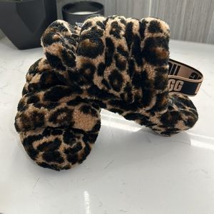 Cheetah Ugg slides